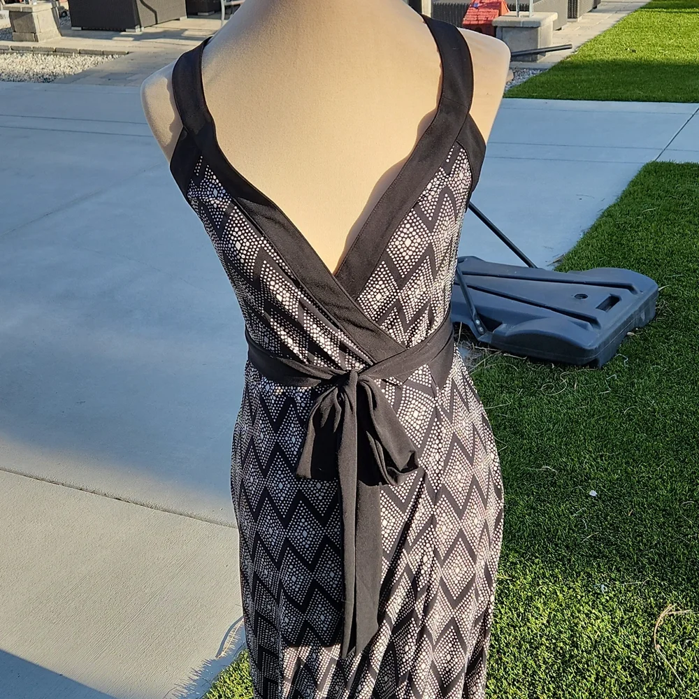 Banana Republic Dress - Picture 4 of 10